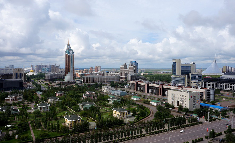 Из Казахстана запретили вывозить дизельное топливо автотранспортом